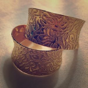 Vintage gold plated clip earrings